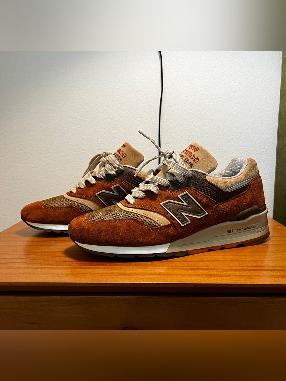 J Crew x New Balance 997 Butterscotch - RARE - Size 10 - VNDS - No Box